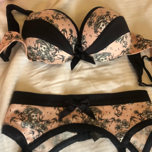 *RARE* Honey Birdette “Hello Sailor” Set - Picture 2 of 7